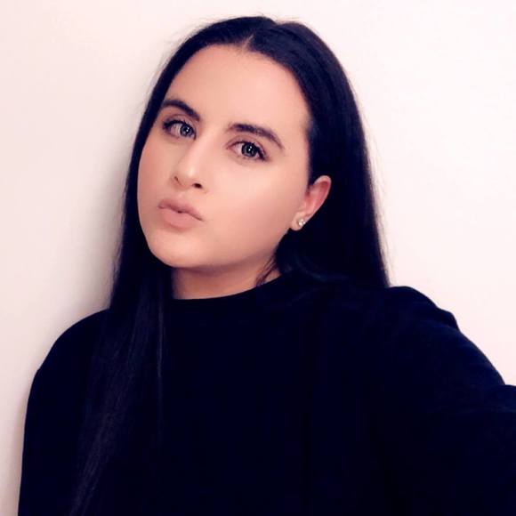 Meet your Posher, Julia - Picture 1 of 1